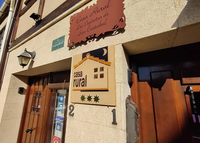 Las Cigueenas De San Cristobal
